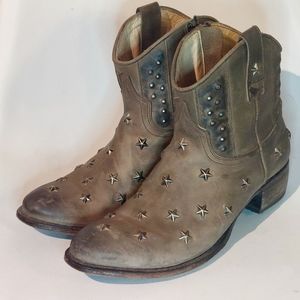 Sendra studded taupe leather low western boots, EU43/11